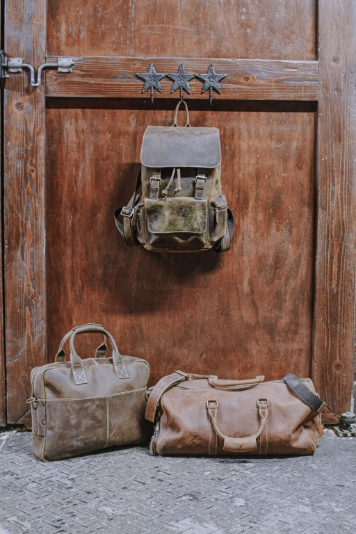 Top Leather Corporate Gift Ideas to Show Your Appreciation and Gratitude