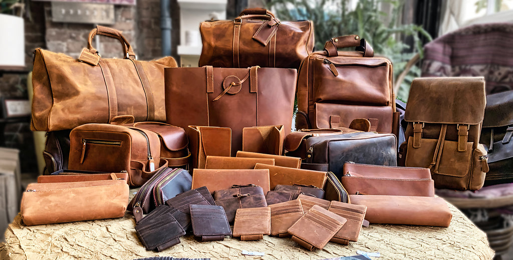 Custom Color and Design Options for Leather Corporate Gifts: A Guide to Impress Your Clients and Employees