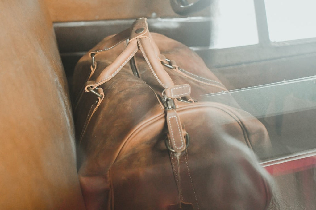 Capturing Moments in Elegance: Leather Camera Bags for Event Photography