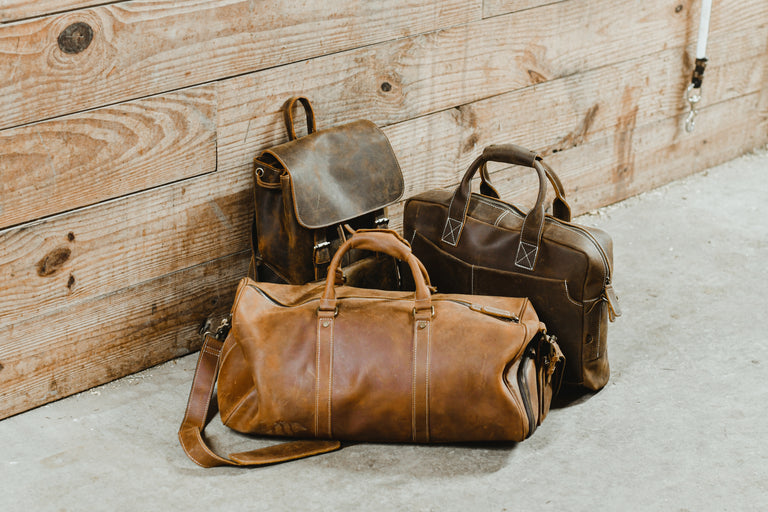<h3>Pure leather. pure craft.</h3>
