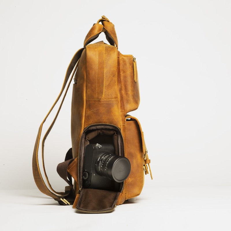 Customizable Interior with Removable Padded Camera Packet