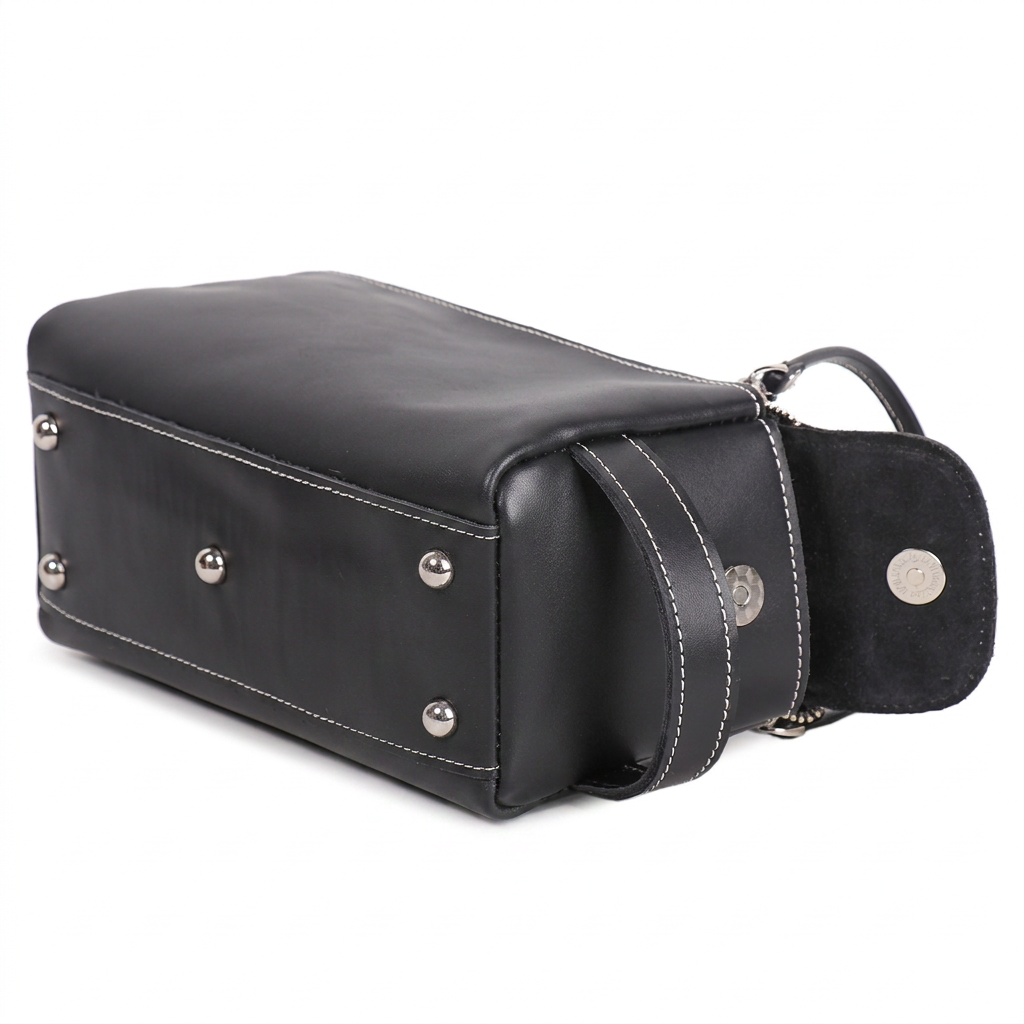 The Anders Dopp Kit | Black Leather Toiletry Bag